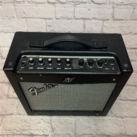 fender mustang 1 guitar amplifier.